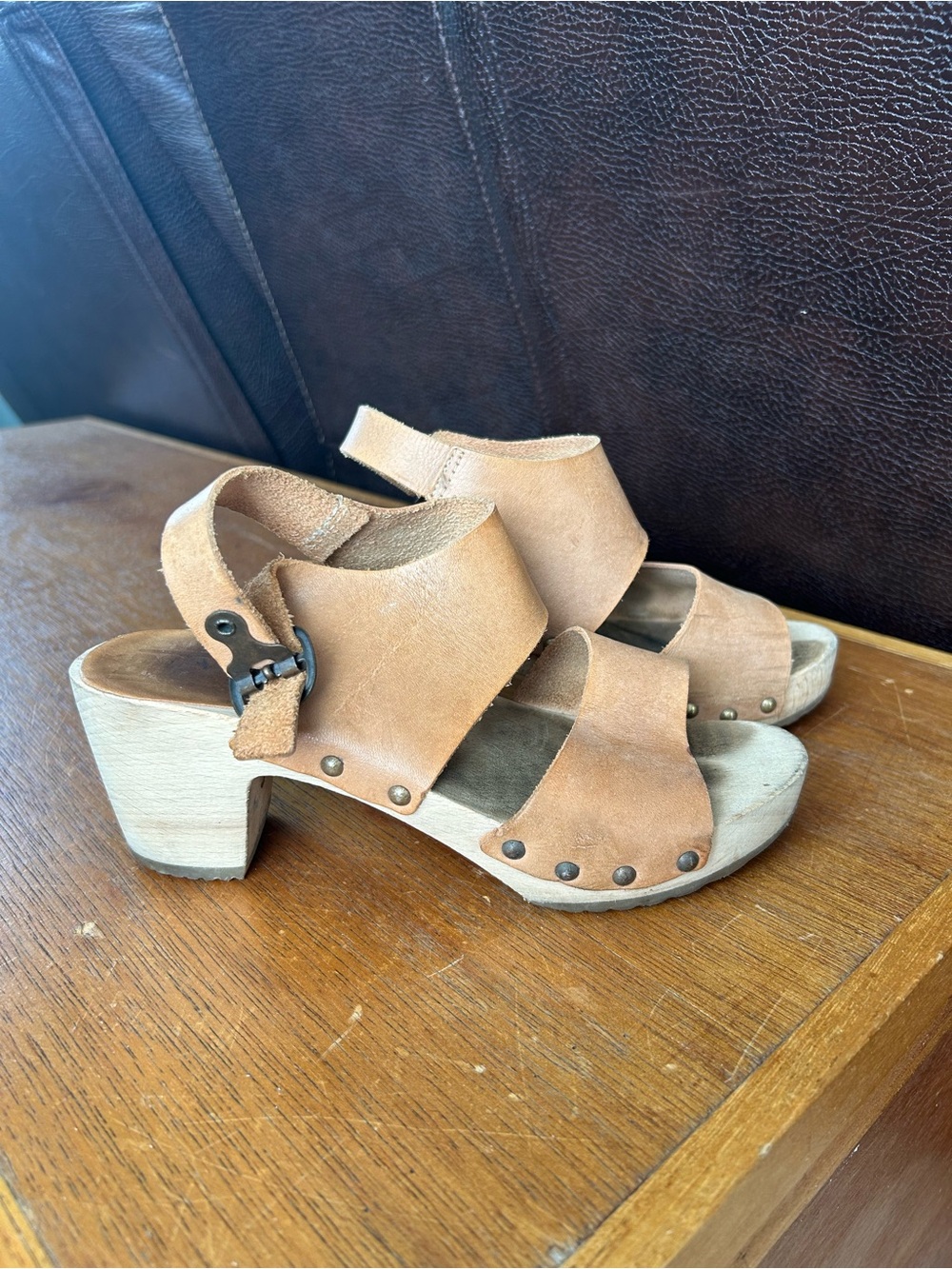 BosaboTan Suede Studded Slingback wooden Sandal Clogs